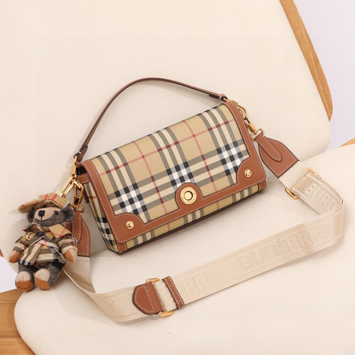 BURBERRY 165160
