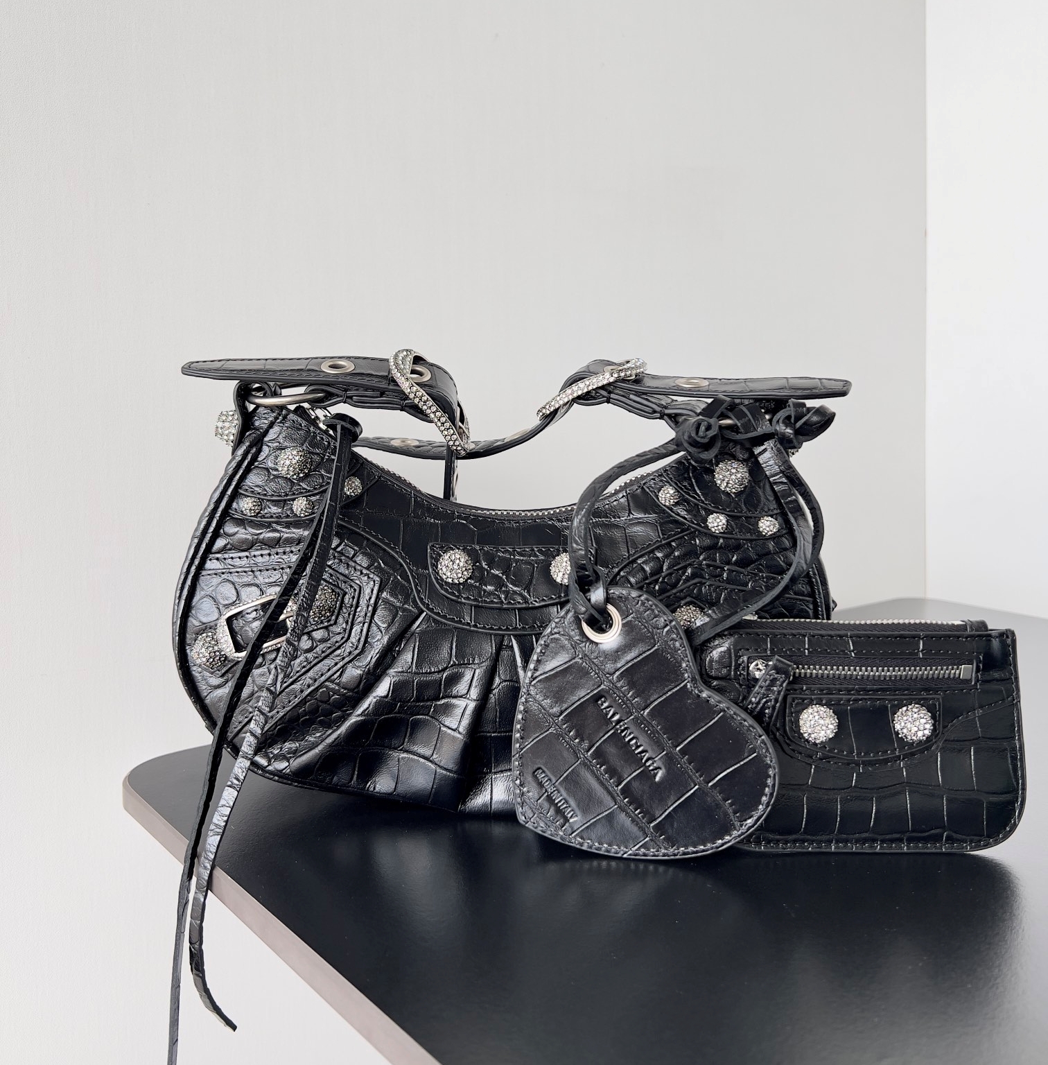 발렌시아가 르 카골 XS 크로커다일 엠보싱 가죽 숄더백
